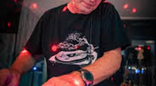 NAZAJ V 80. & 90. LETA Z DJ BOŠTJANOM