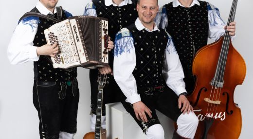 ANSAMBEL OPOJ - Večer narodnozabavne in zabavne glasbe (Poletje v Moravskih Toplicah)