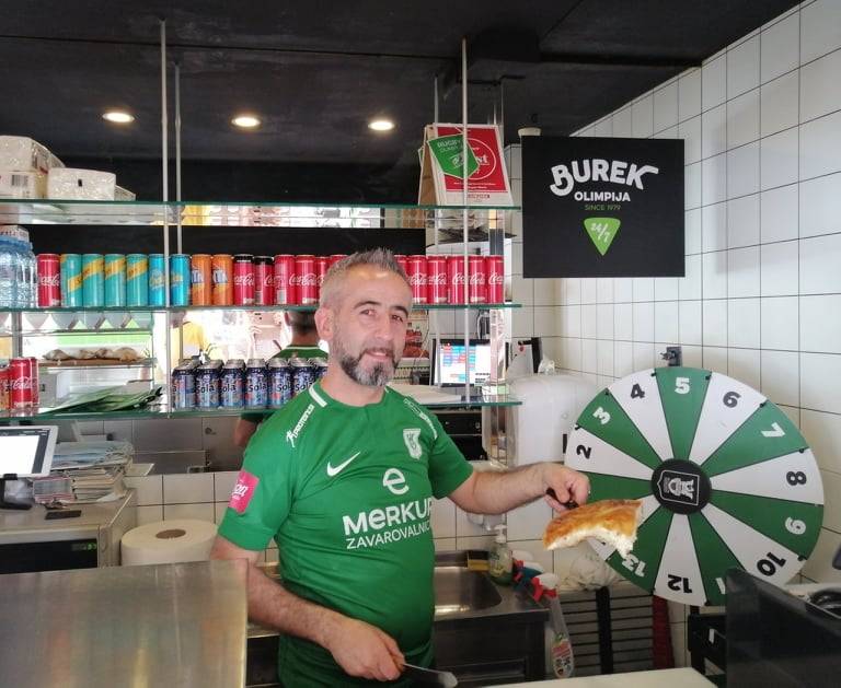 Na vprašanje, kateri burek moramo Ljubljančani to poletje nujno preizkusiti, dobimo odgovor kot iz topa: "Vsi so dobri!"