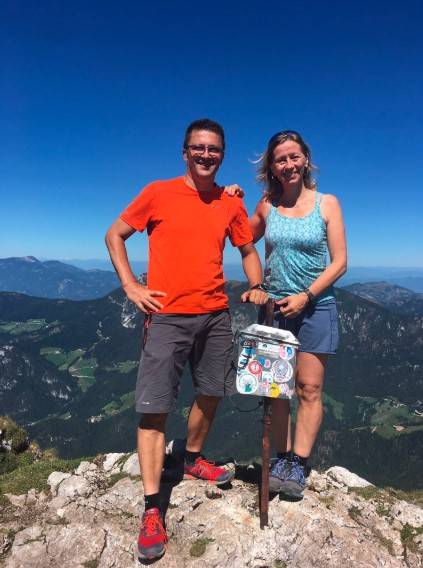 Vsi v družini Rugelj se ukvarjajo s športom. Z ženo Renato zelo rada hribolazita. 