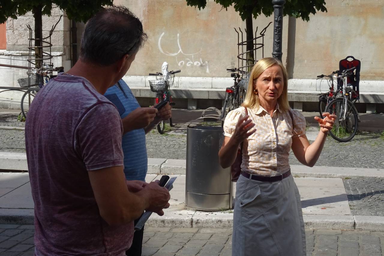 Mateja Kregar Gliha je kot študentka Fakultete za turizem in hotelirstvo začela v turizmu delati že v času Jugoslavije.