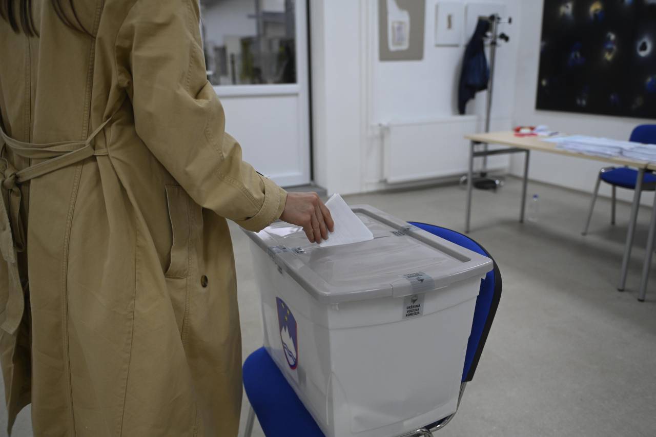 Velika gneča na volišču: Državna volilna komisija pojasnila, kaj čaka volivce