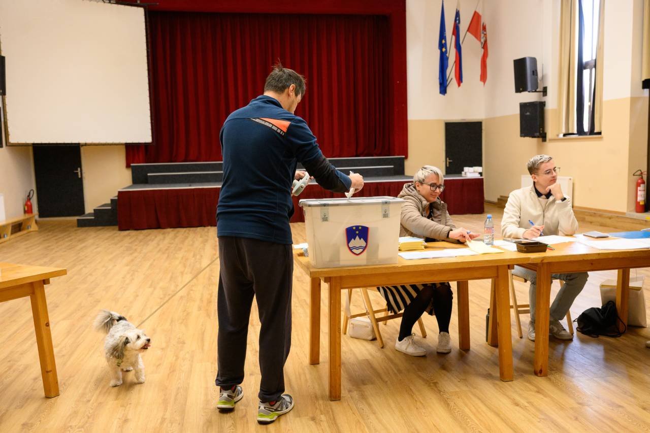 Referendumi 2026: Maribor proti, okolica za - novelo v regiji obrnili predčasni glasovi
