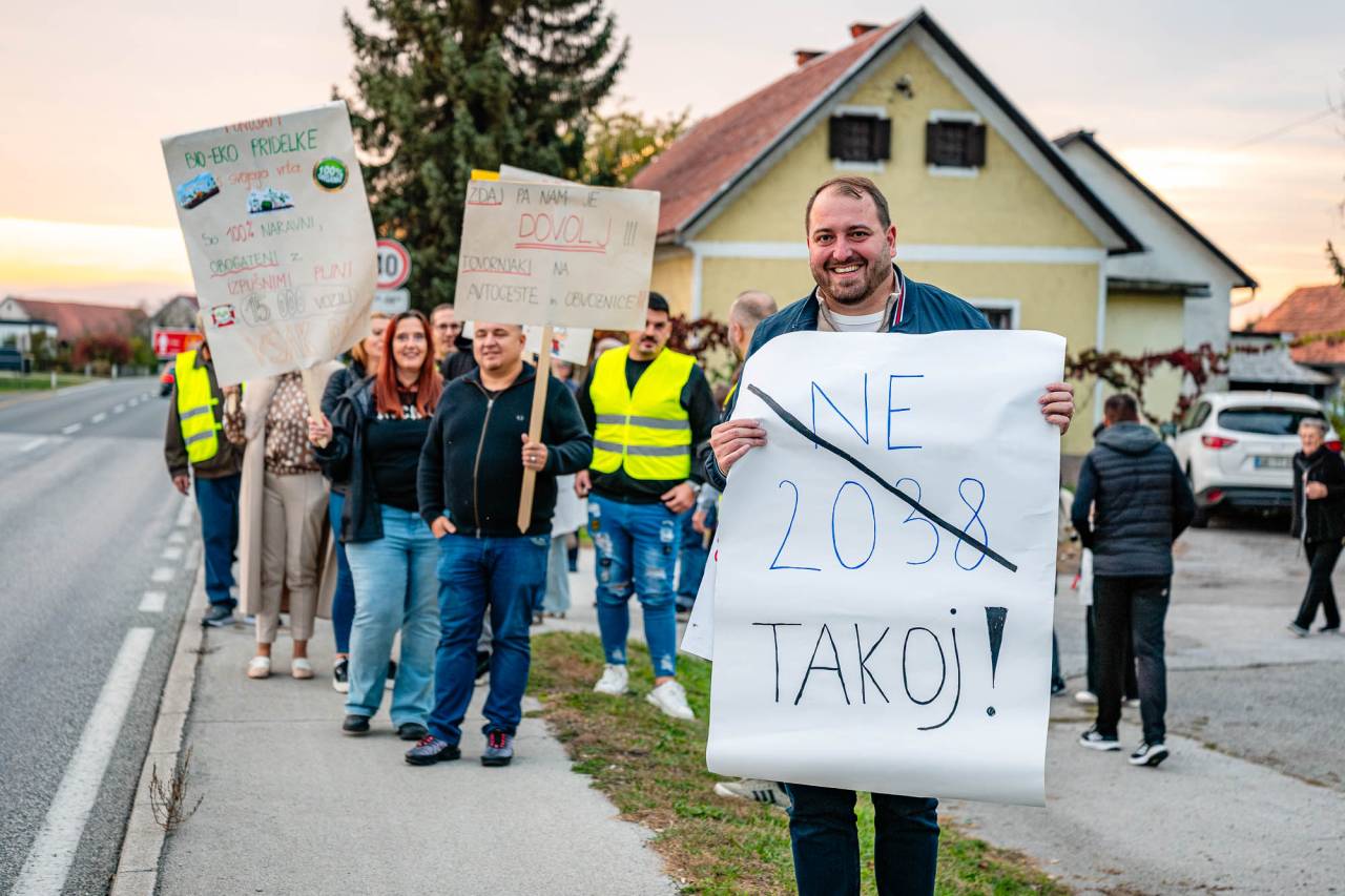 FOTO in VIDEO: Ptujčani opozorili na prometne obremenitve: »Imajo nas za norce«