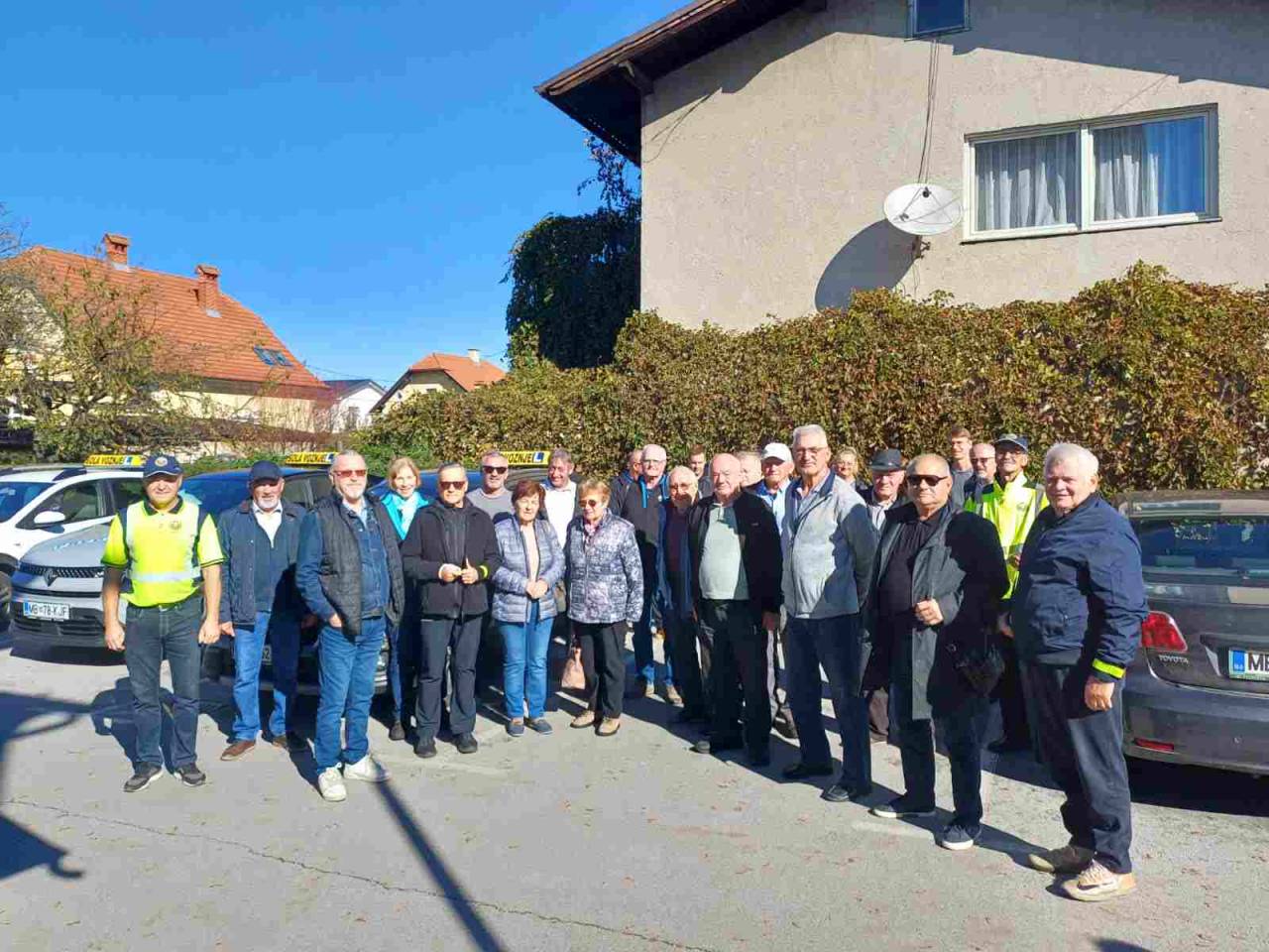 FOTO: Na Ptuju uspešno usposabljanje starejših voznikov, obnovili znanje in se preizkusili za volanom