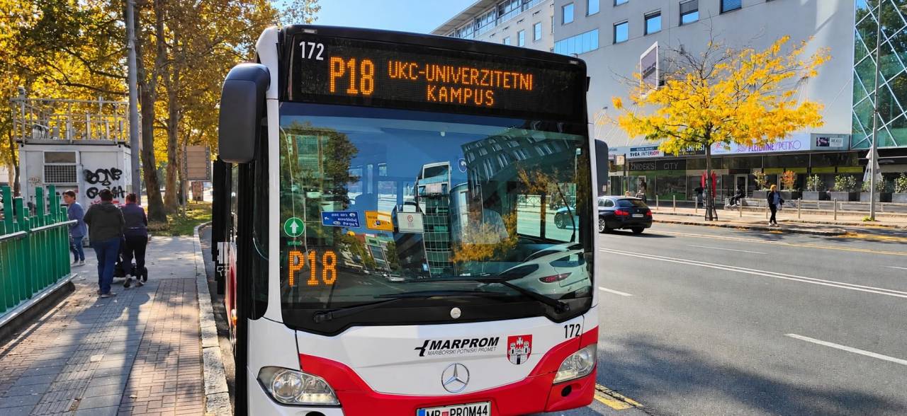 Pozor, potniki! Sprememba na avtobusni liniji, dva jutranja odhoda bosta po novem prej