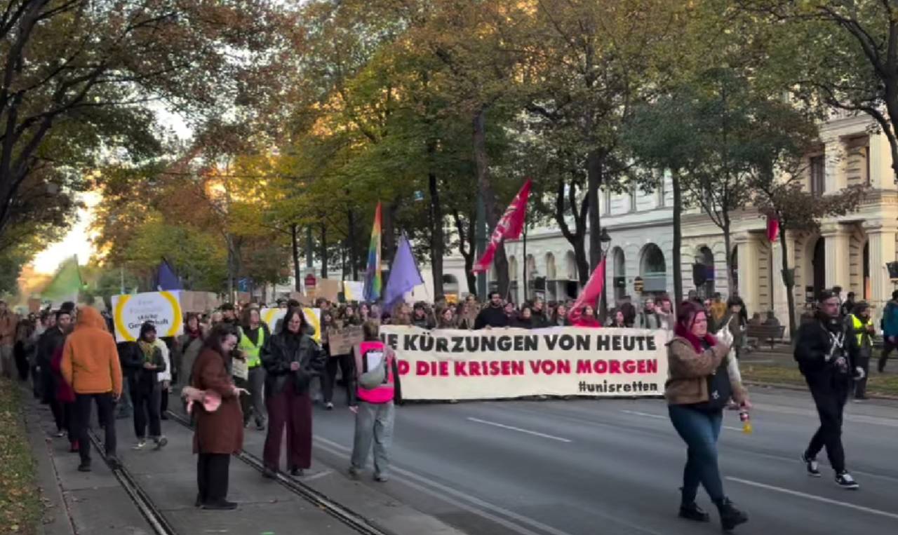Čez mejo študenti na ulice, zahtevali več sredstev za visoko šolstvo