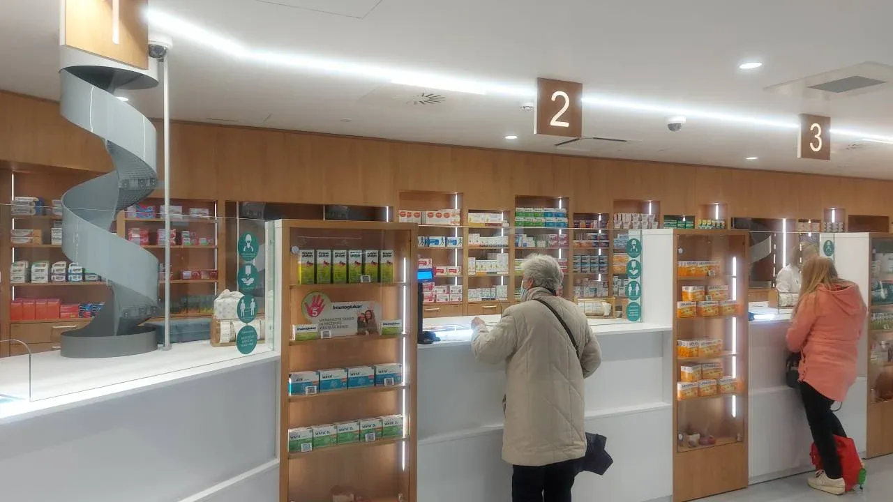 Lekarniška podružnica v okolici Maribora od danes zaprta, kam po zdravila?