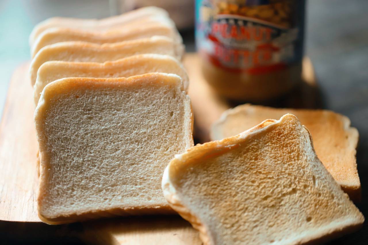 Maslen toast iz vaše shrambe bi lahko vseboval plesen, umikata ga priljubljeni trgovini