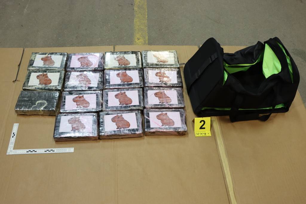 FOTO: Mednarodna kriminalna naveza padla v Sloveniji, policija zasegla 60 kilogramov kokaina
