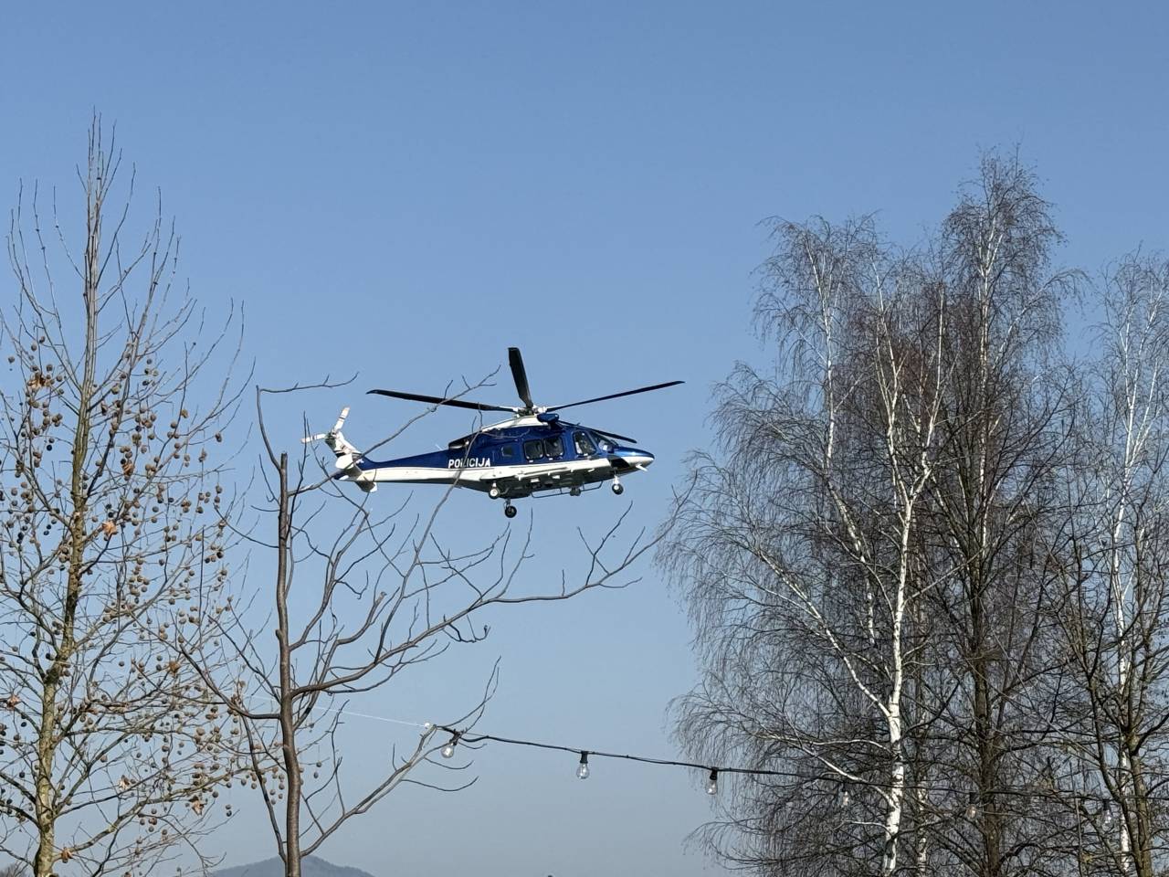 Eksplozija v Novem mestu, mladoletnik hudo poškodovan