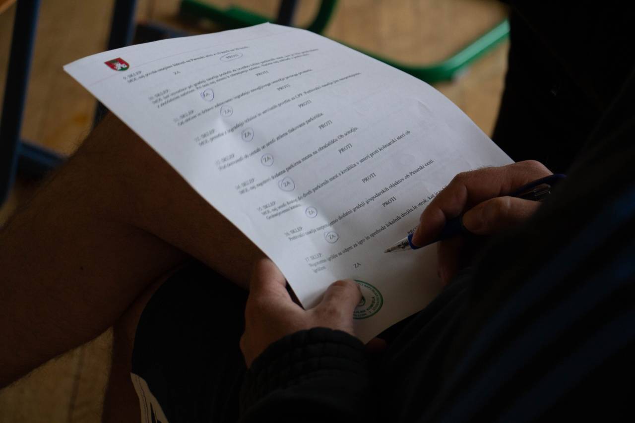 Nekateri Ljubljančani udarili po peticiji za parkirni referendumu: »Ne podpišem!«