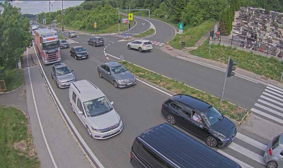 Prazniki in dela že povzročajo zastoje med Šentiljem in Mariborom