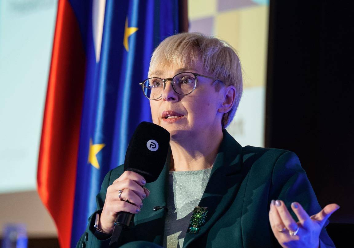 Janša izvoljen za mandatarja, Pirc Musarjeva pa opozarja na nekatere načrte koalicije