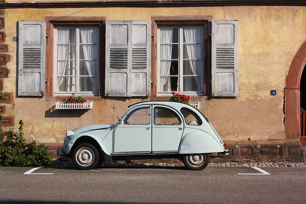 Citroën vrača spačka na ceste - 2CV prihaja v električni izvedbi