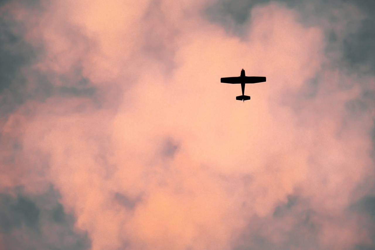 V Iskri strmoglavilo manjše letalo, pilot naj bi bil slovenski državljan