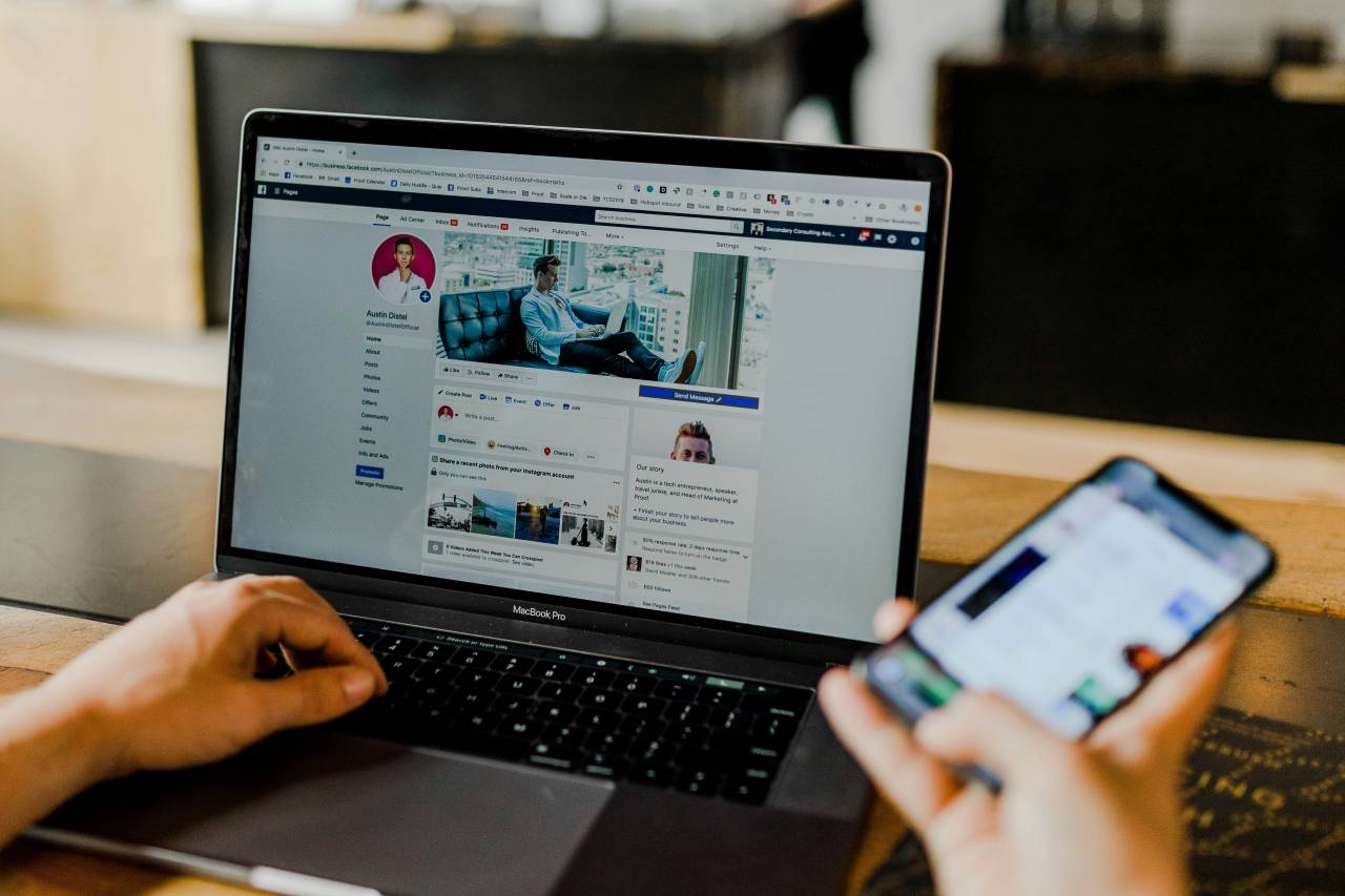 Facebook nedosegljiv? Tudi v Sloveniji se uporabnikom prikazuje isto obvestilo