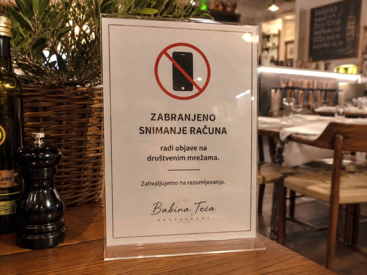 FOTO: Kaj pa to? Hrvaška restavracija uvedla prepoved fotografiranje računov