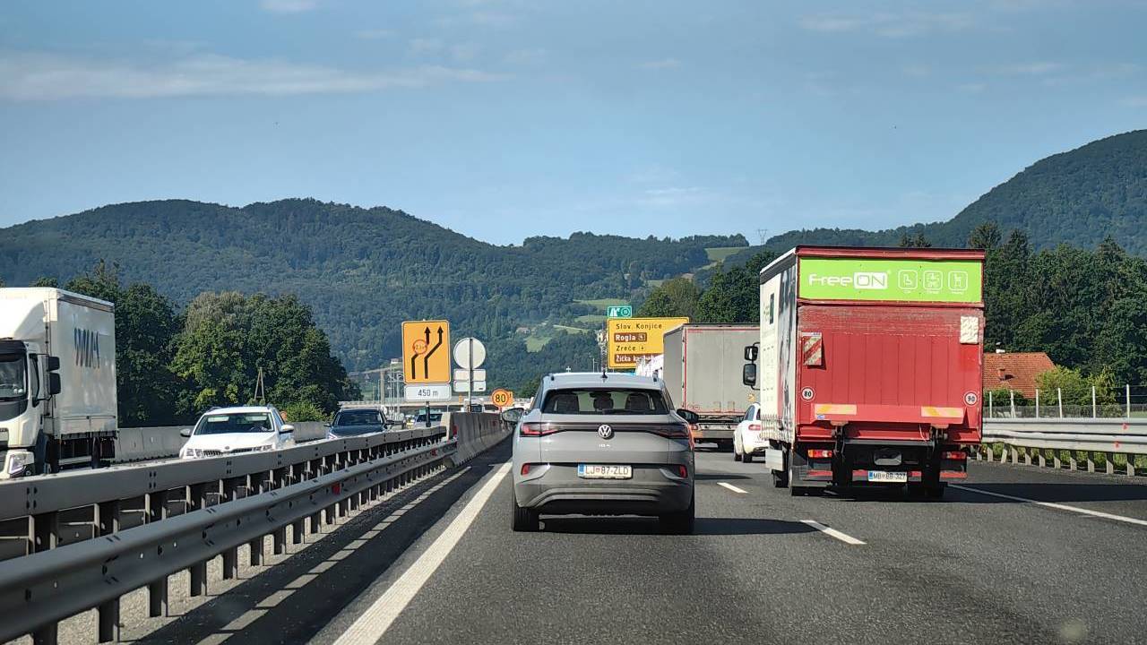 Vozniki, pozor! Zaprt bo del štajerske avtoceste, kako bo urejen obvoz?