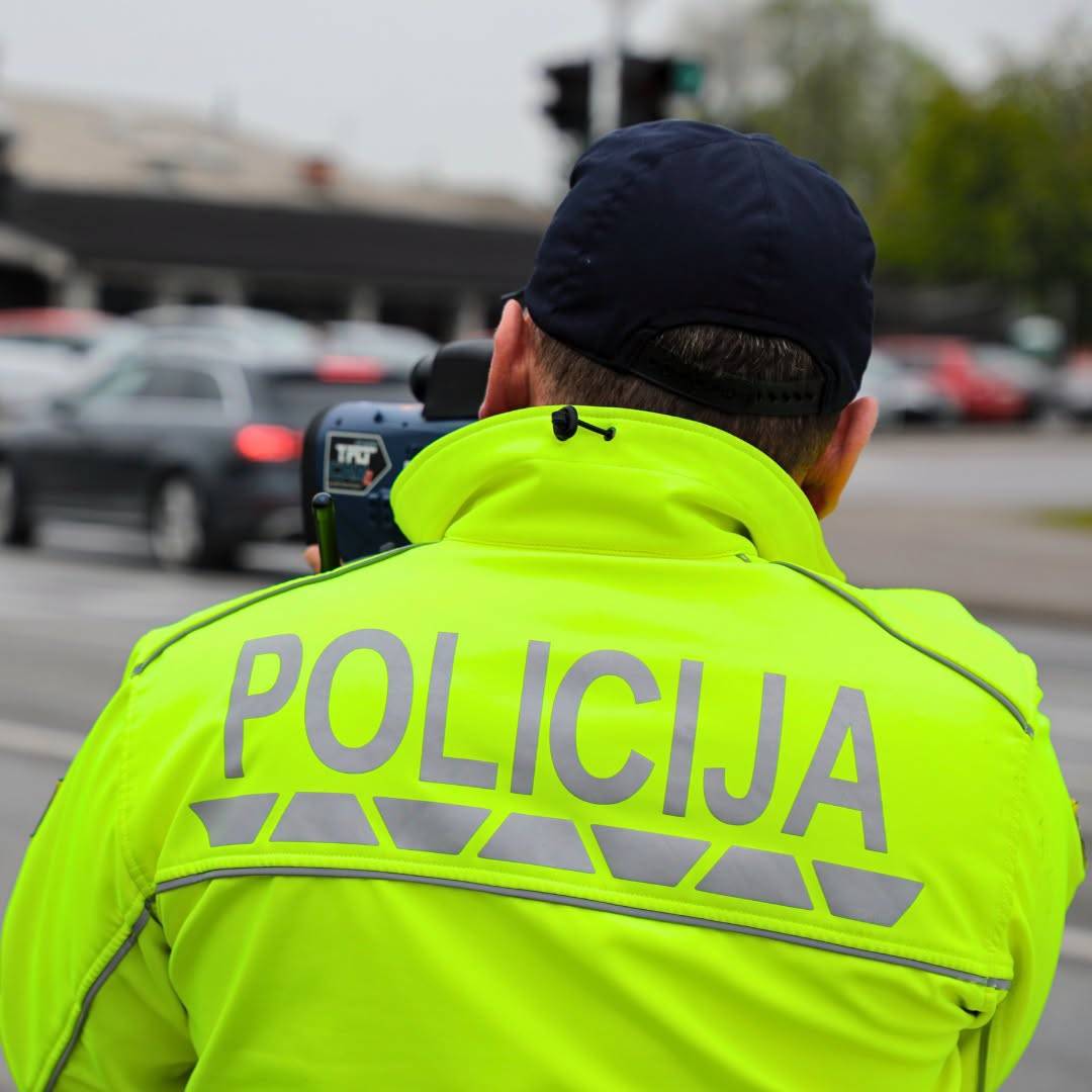 Neverjetno! V enem tednu skoraj 4000 prehitrih voznikov, največ kršitev v naseljih