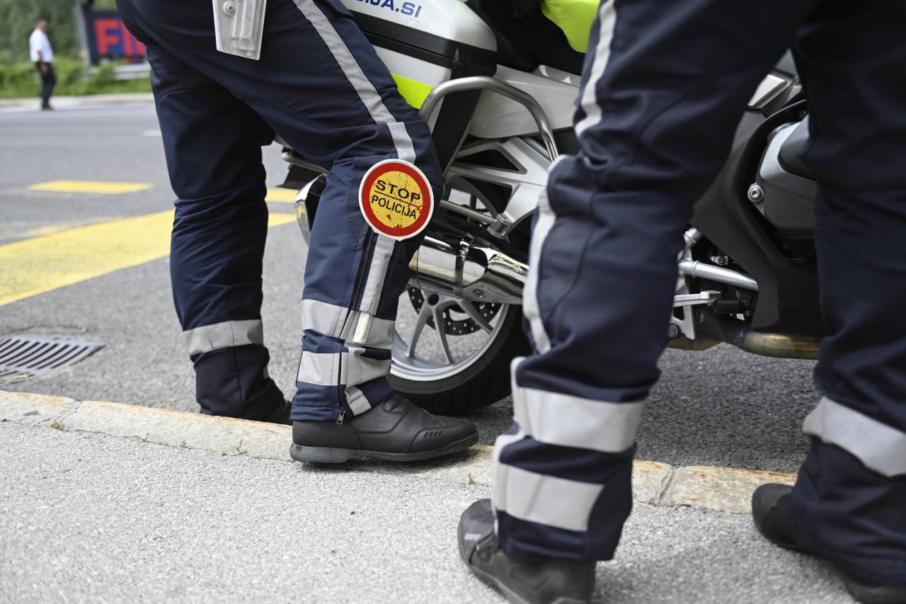 Tragedija na Štajerskem, v prometni nesreči umrla peška
