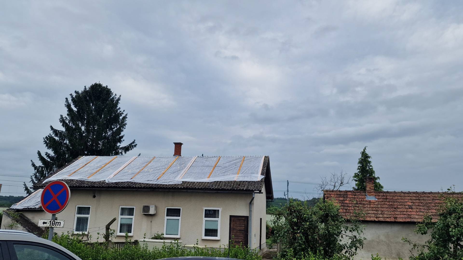 Država znova pozabila na Goričko, po hudem neurju s točo v Šalovcih niso dobili niti piškavega evra