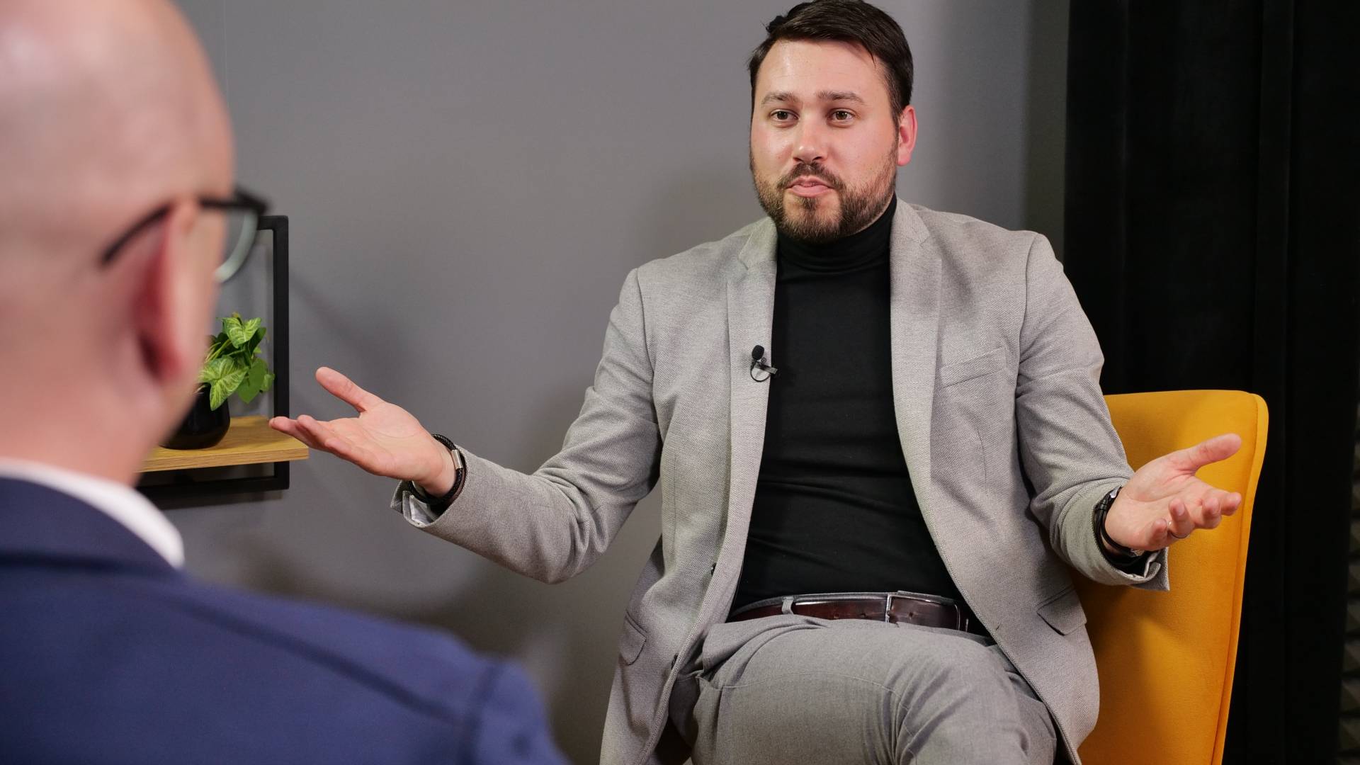 VIDEO: Nejc Krevs o politiki: »Prejel sem več povabil zadnjih nekaj vlad, ampak sem to vedno zavračal«