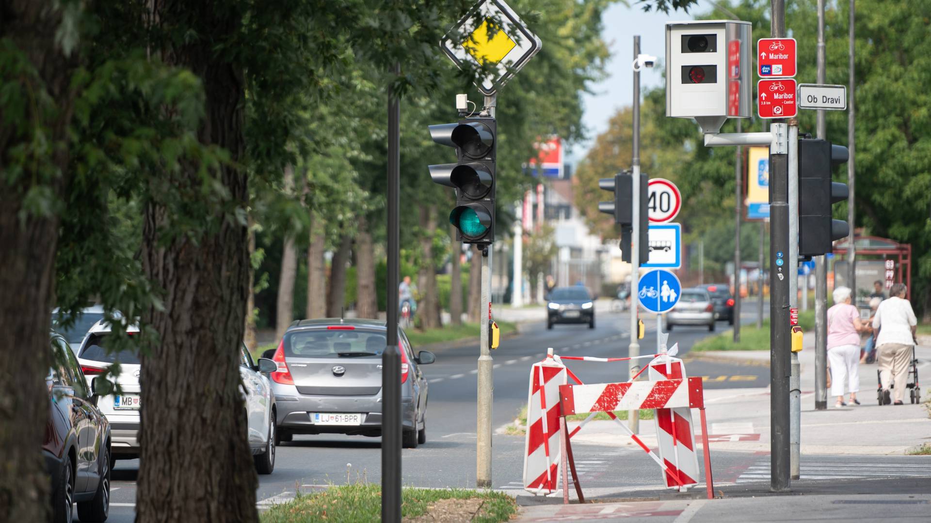 Radar na Čufarjevi v dveh mesecih ujel več kot 4700 prehitrih voznikov. Koliko je s pobranimi globami zaslužila občina?