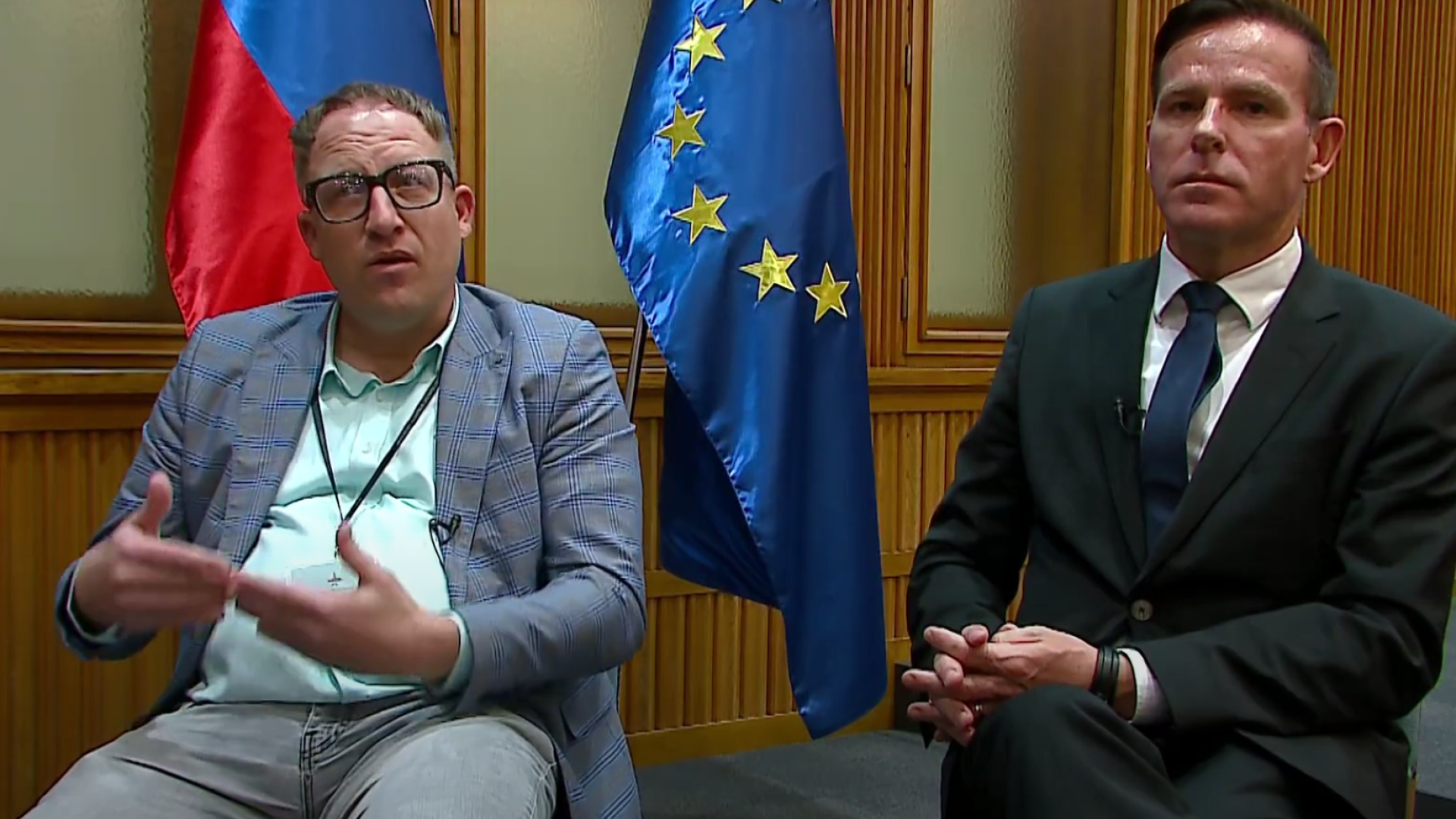 O malih kurilnih napravah, dimnikarstvu in emisijah: »Težava ni v lesu, ampak v tem, kako se ga skuri«