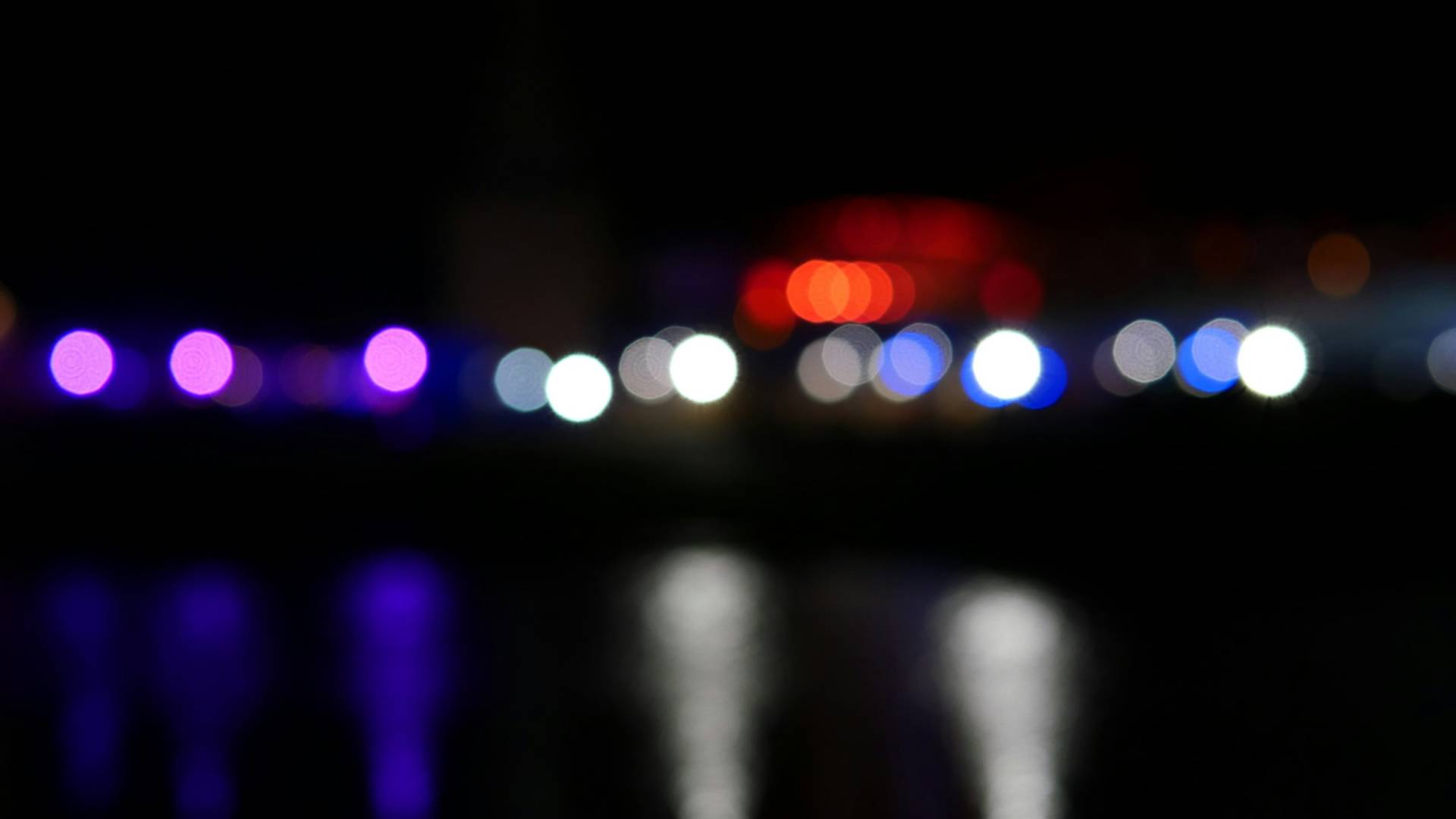 Počilo na Šmartinski, zapeljal v rdečo 