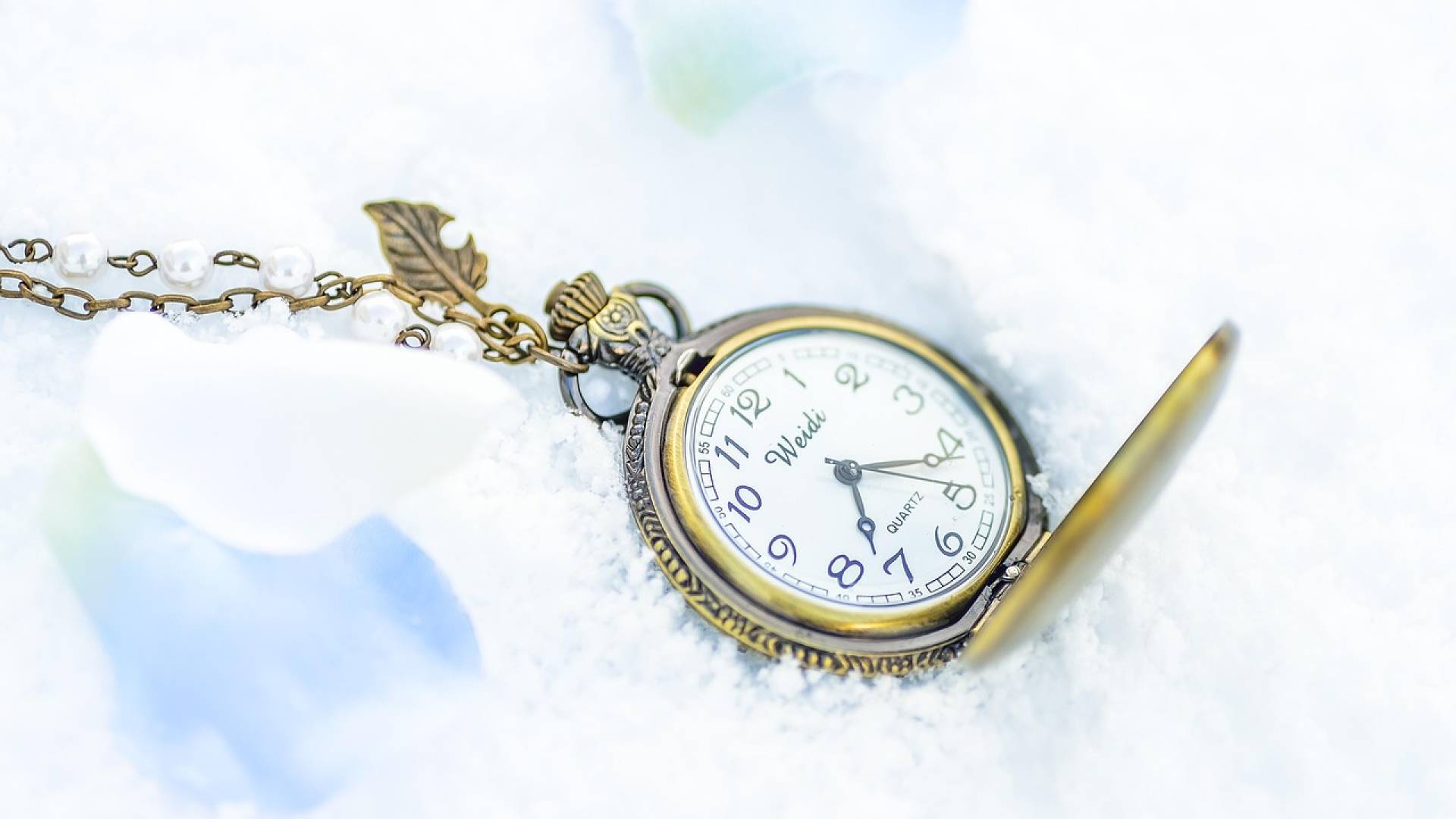 Prebudili smo se v zimski čas in spali eno uro dlje