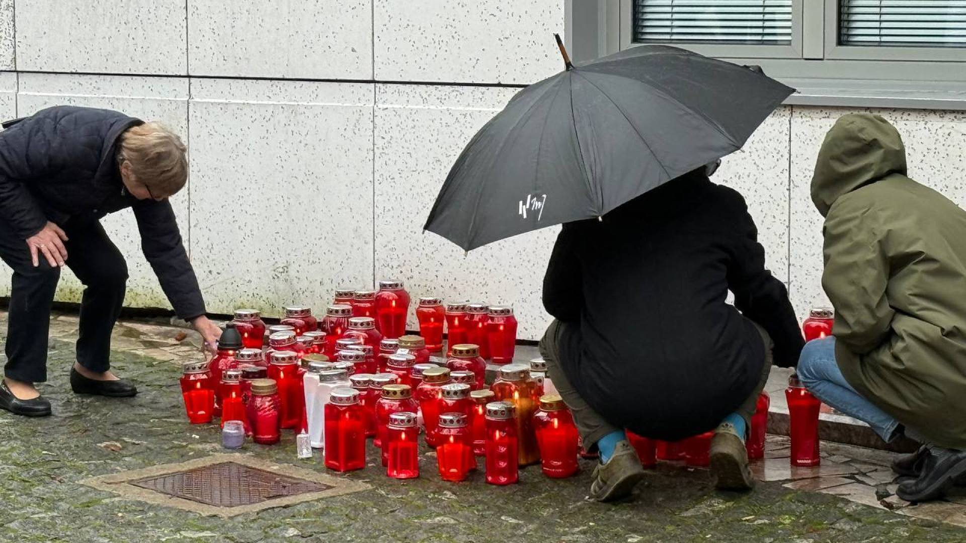 Po tragičnem dogodku v Novem mestu ministrica Katič predlaga svoj odstop