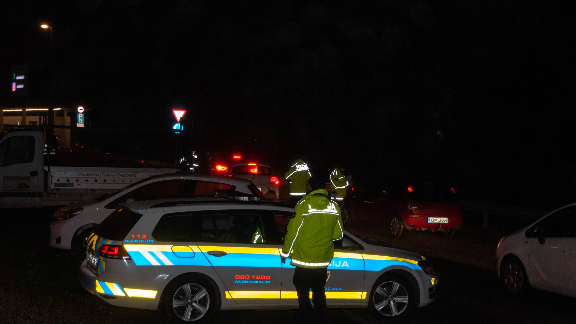 Razgrajač se ni želel umiriti, končal v pridržanju 