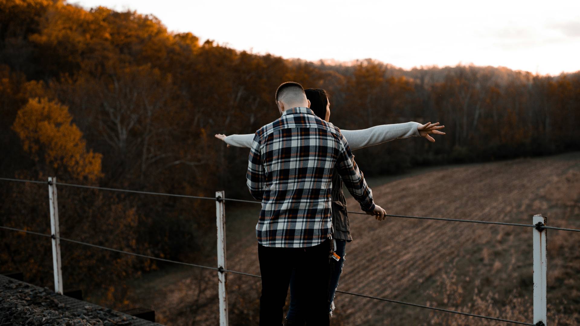 Zvezde prinašajo pogum za spremembe, komu bo uspelo odpustiti in zadihati s srcem?