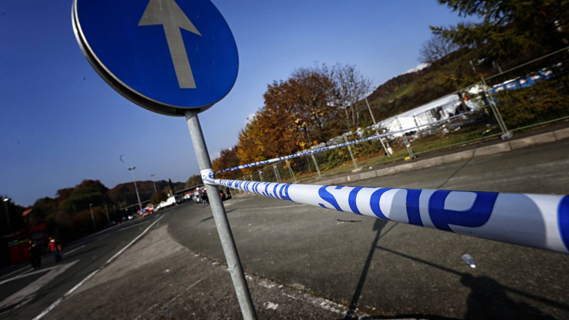 Življenje izgubil sopotnik v vozilu