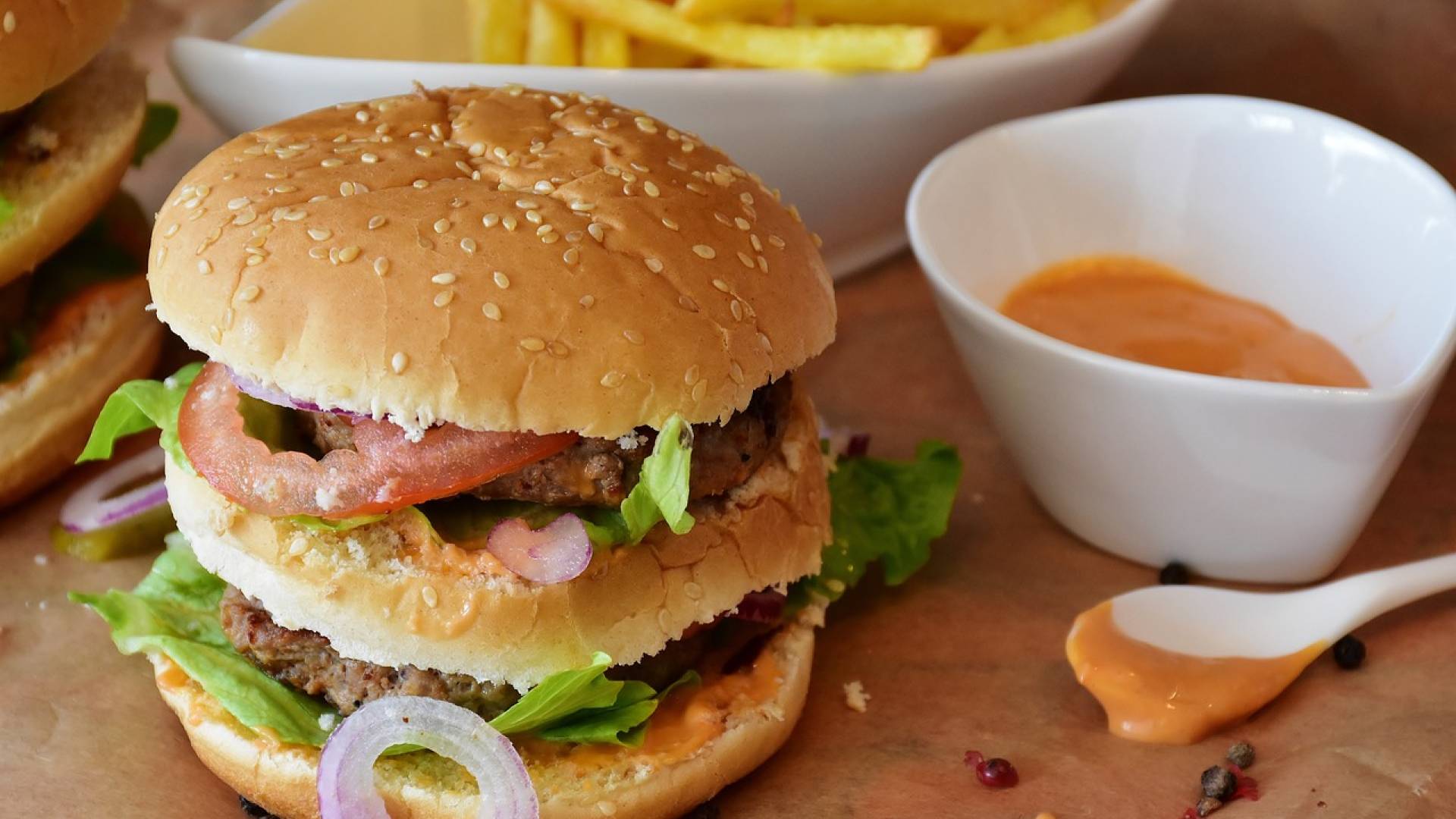 GLASUJTE: Kje v Pomurju je naj burger?