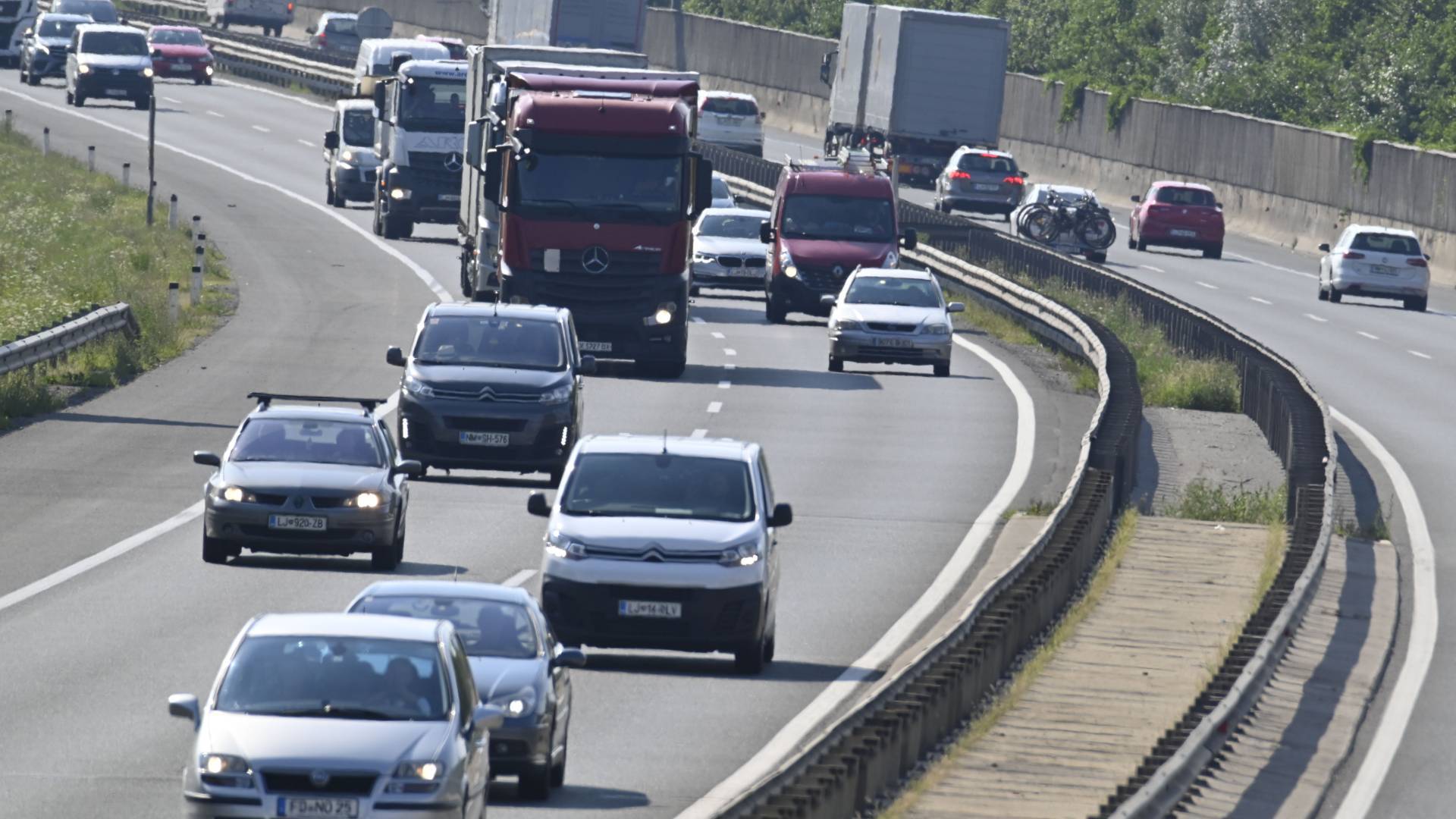 Vozniki, ne spreglejte! Ta konec tedna bo veljala popolna zapora na štajerski avtocesti