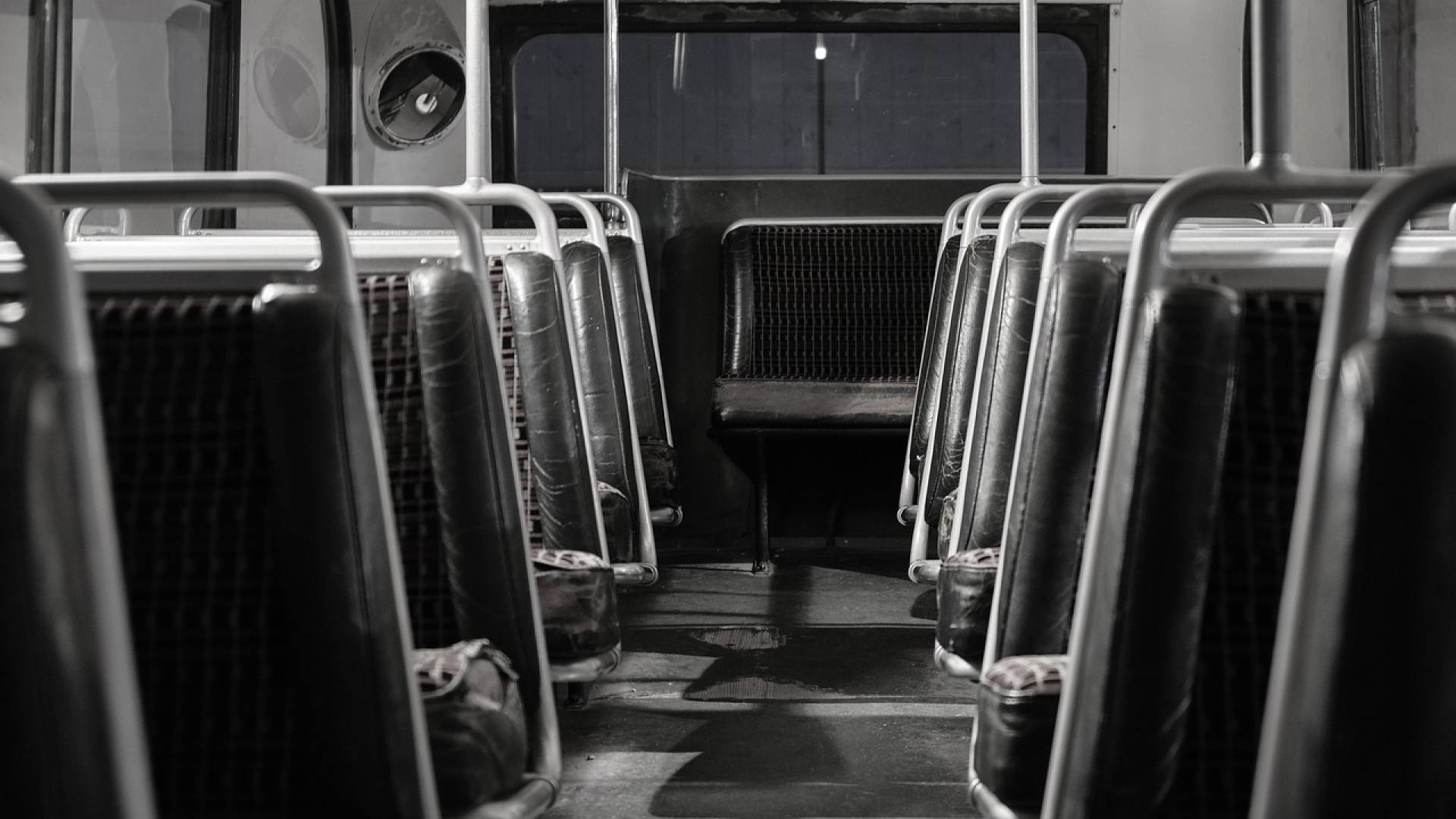 Tragična nesreča avtobusa: 37 mrtvih, 24 ranjenih