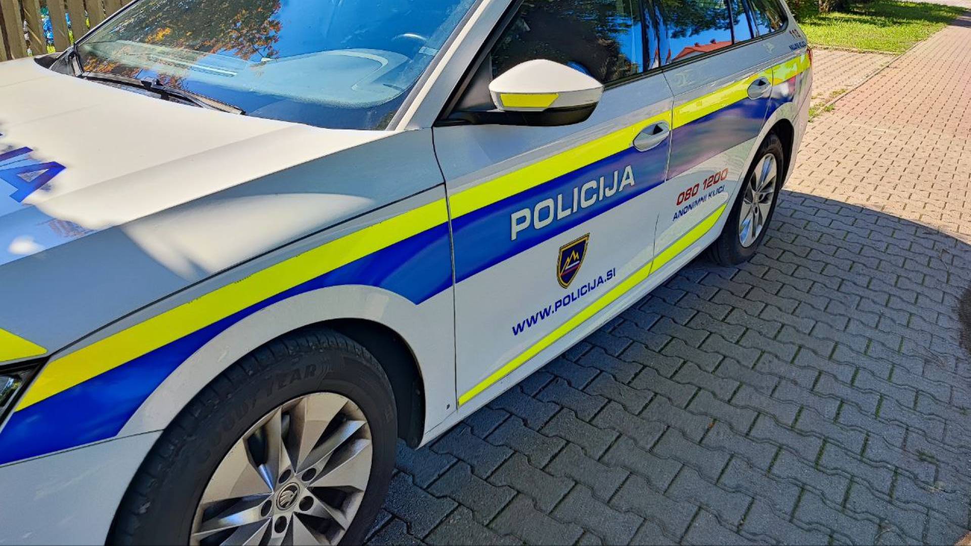 FOTO: Drama v Štepanjskem naselju: Ljudje poročajo o streljanju