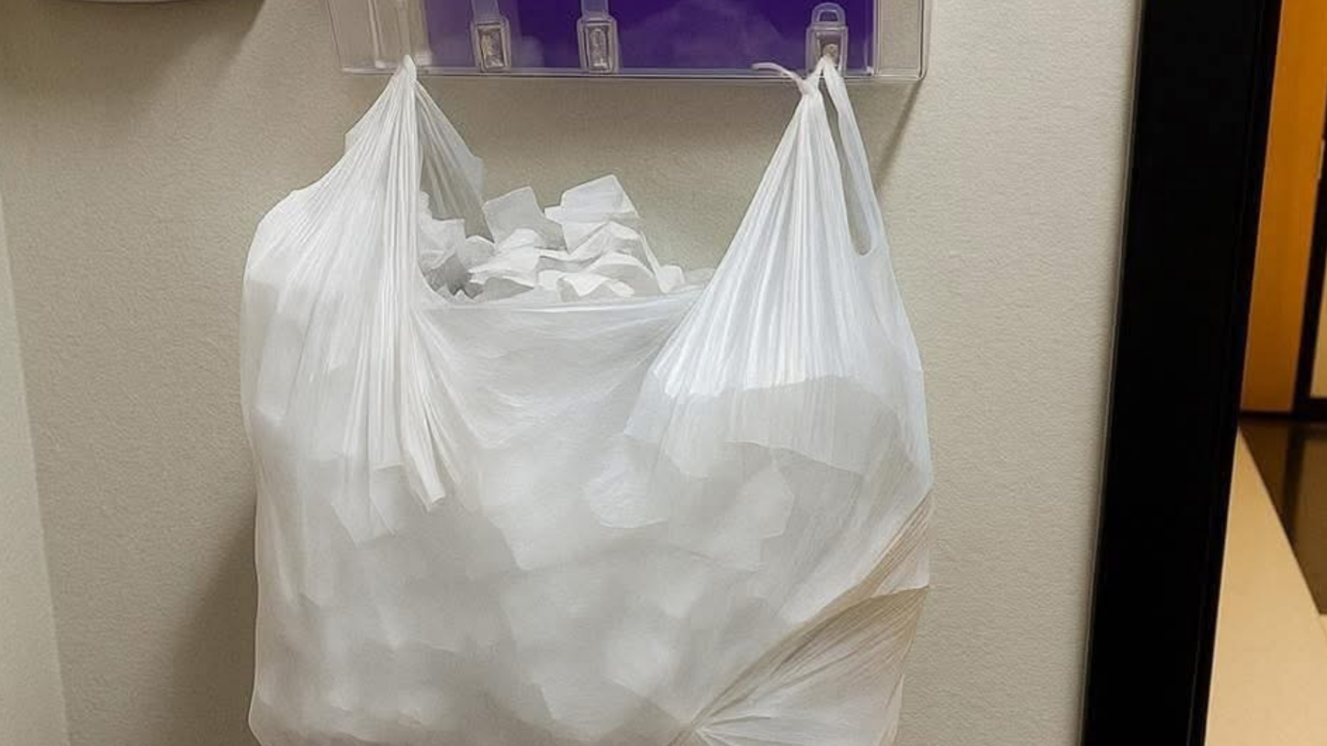 Ganljiva učiteljeva lekcija o »prtljagi«: Ko učenci spregovorijo o svojih bolečinah