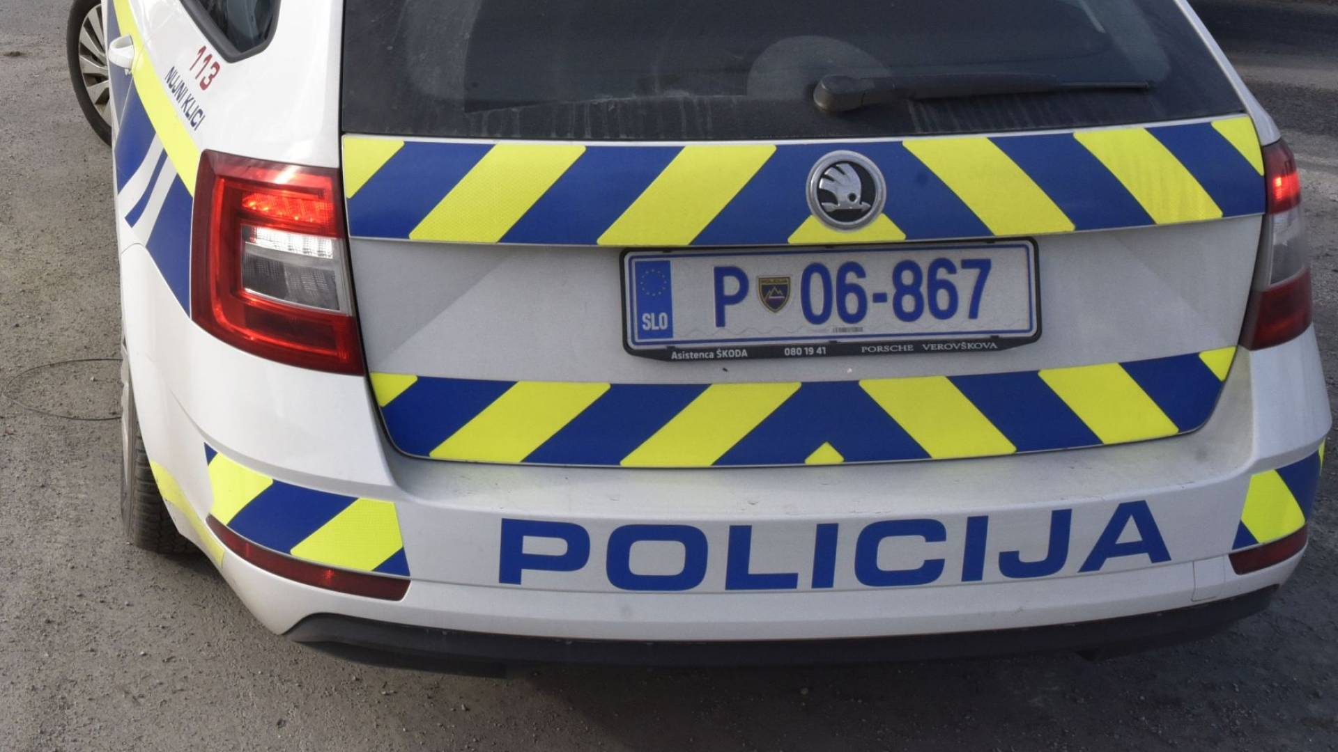 V Pomurju ukraden avto, policisti ujeli 22 nedovoljenih prebežnikov