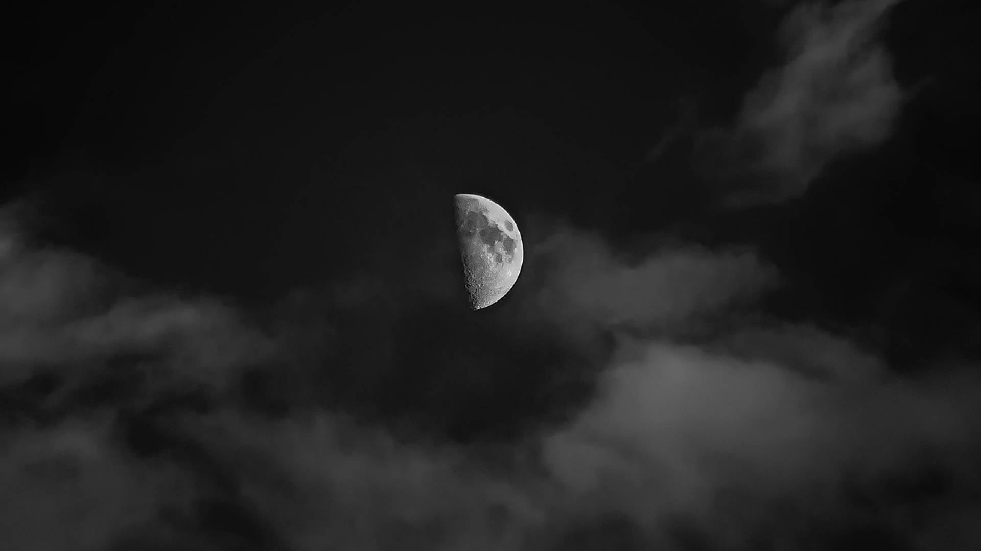 Nas bodo oblaki prikrajšali za meteorsko predstavo Leonidov na nebu?