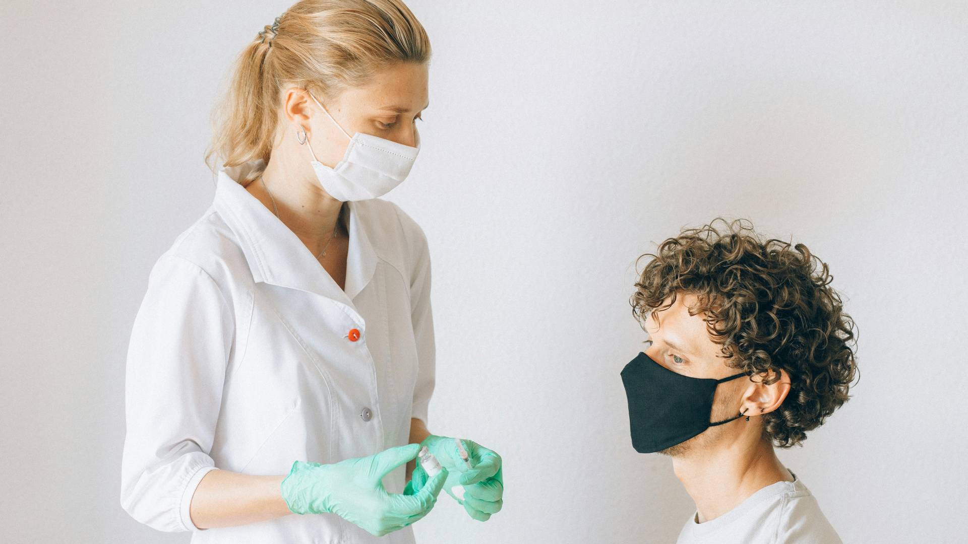 Cepljenje proti gripi dvignilo prah: Ljubljančani jezni, zdravstveni dom se brani