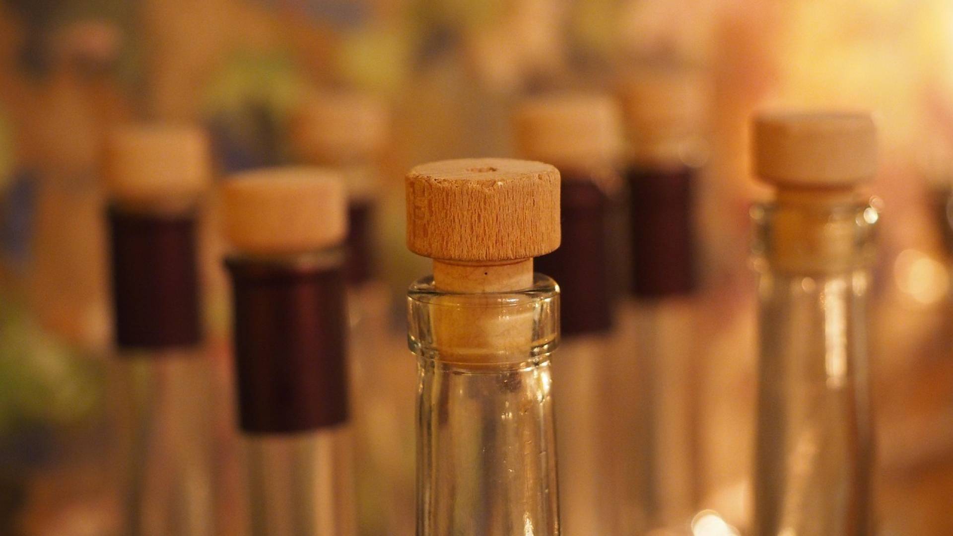 Tat na Štajerskem ukradel 70 litrov žganja