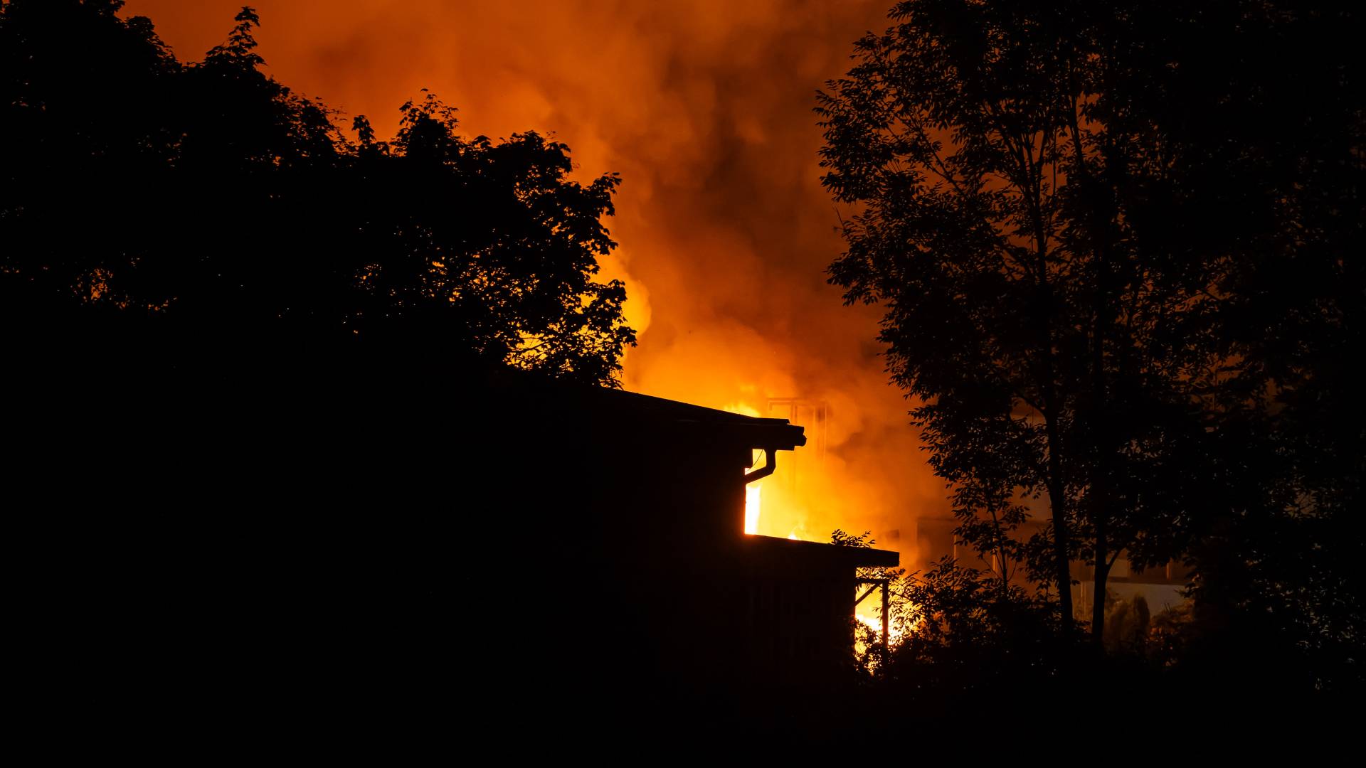 Pomurski gasilci opozarjajo na možnost dimniških požarov