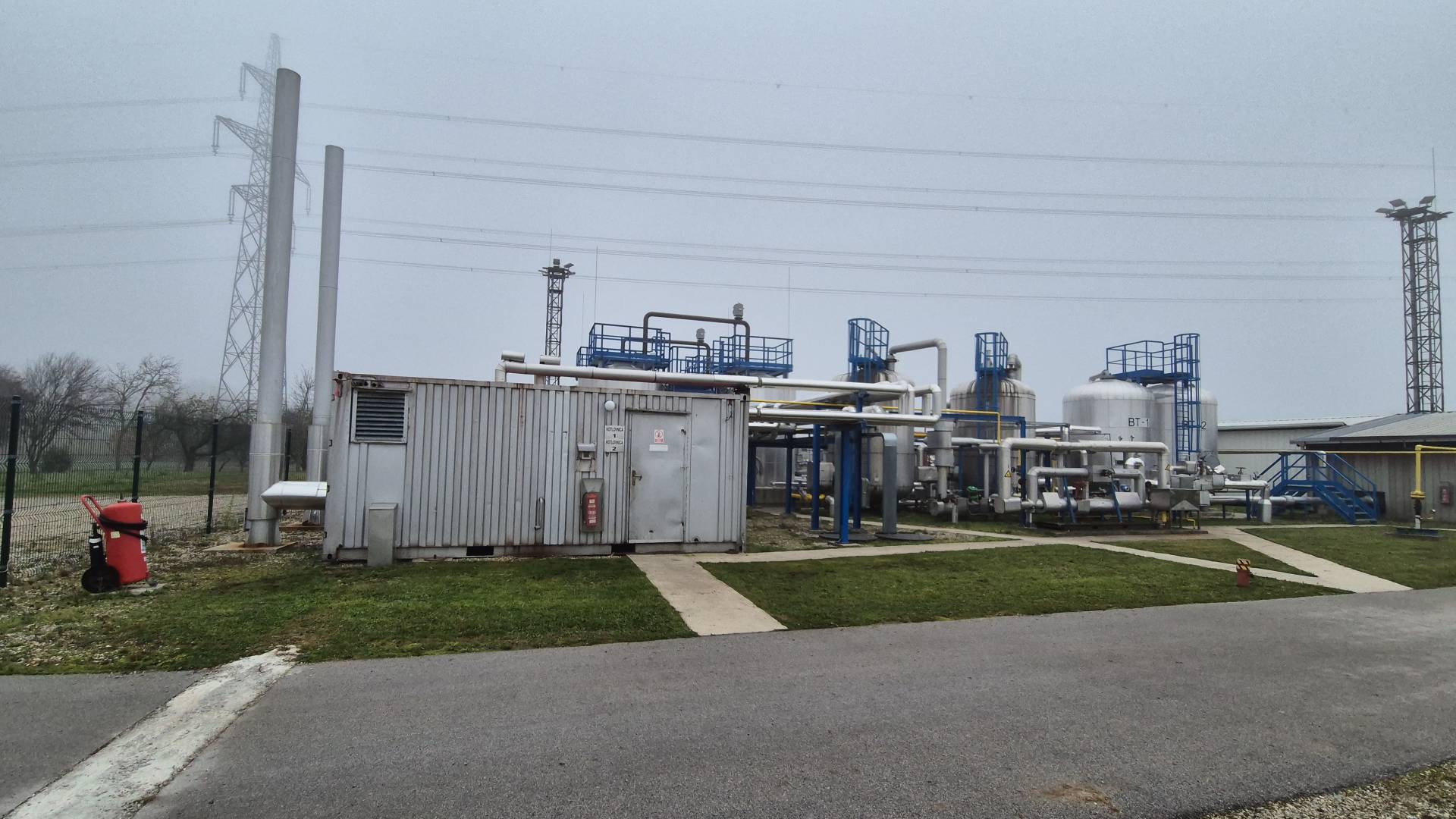 Občina zaradi možnosti ekološke katastrofe zahteva nujen sestanek, ...