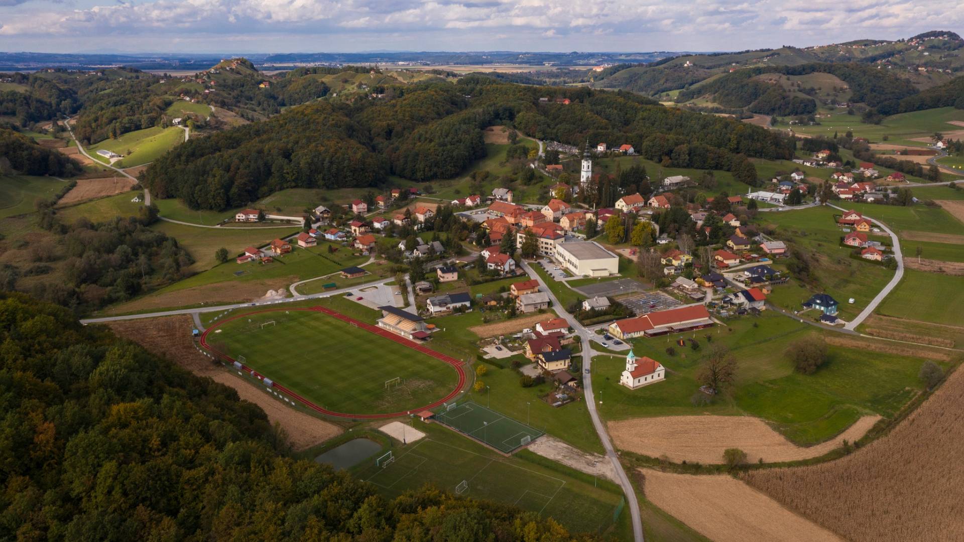 Občina Cirkulane z denarnimi nagradami za magistre in doktorje
