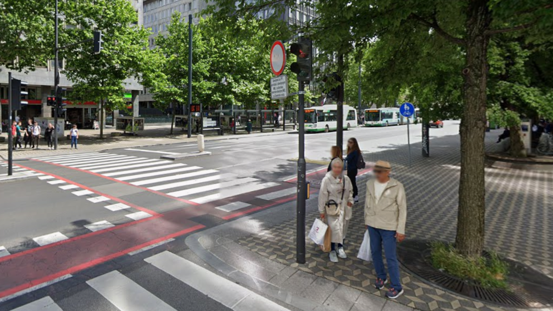 Zakaj pešci na Slovenski cesti čakajo dlje? Župan Zoran Janković pojasnjuje