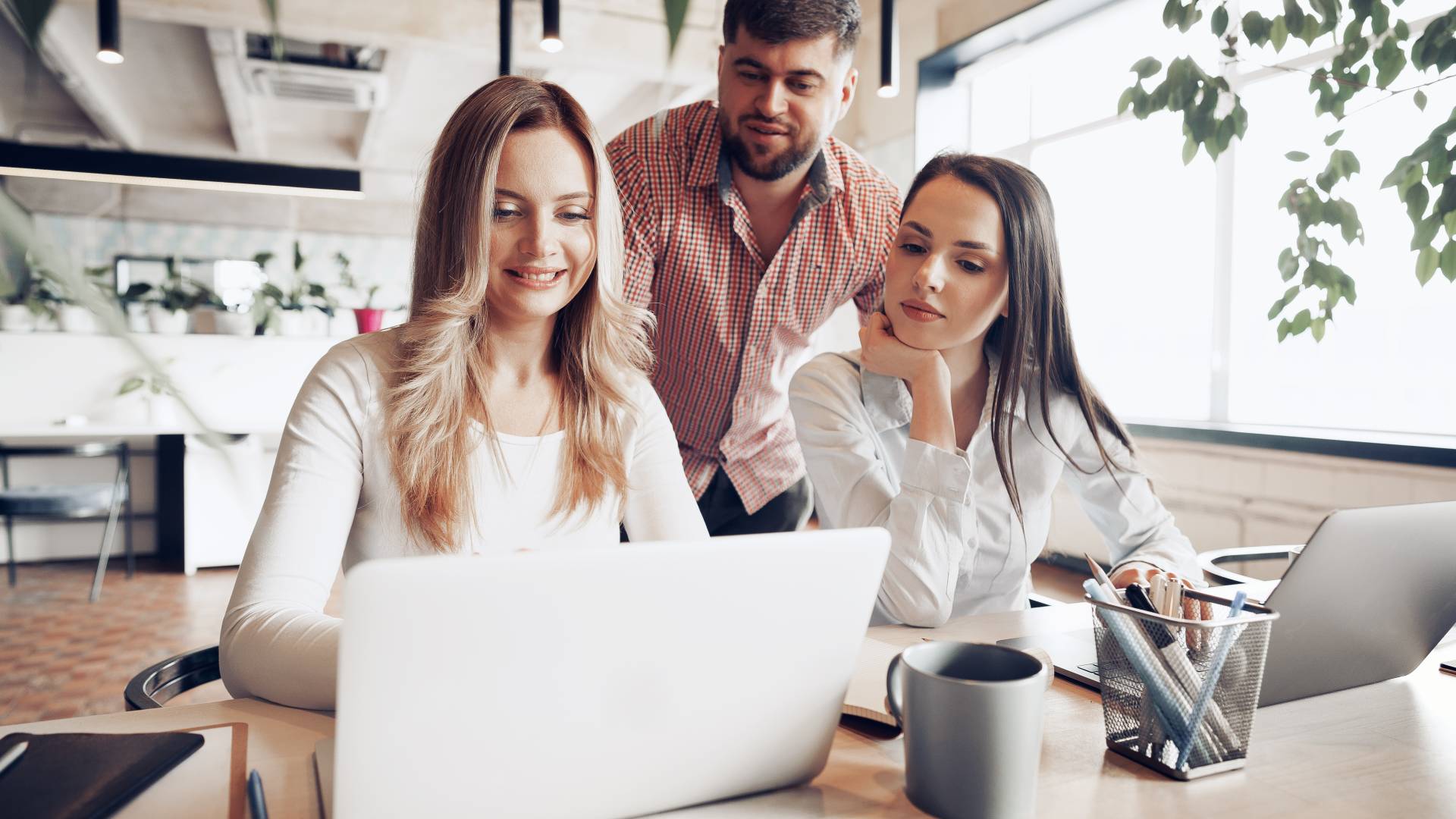 Zgrabi priložnost! Iščemo sodelavce za novinarsko delo v uredništvu na Gorenjskem