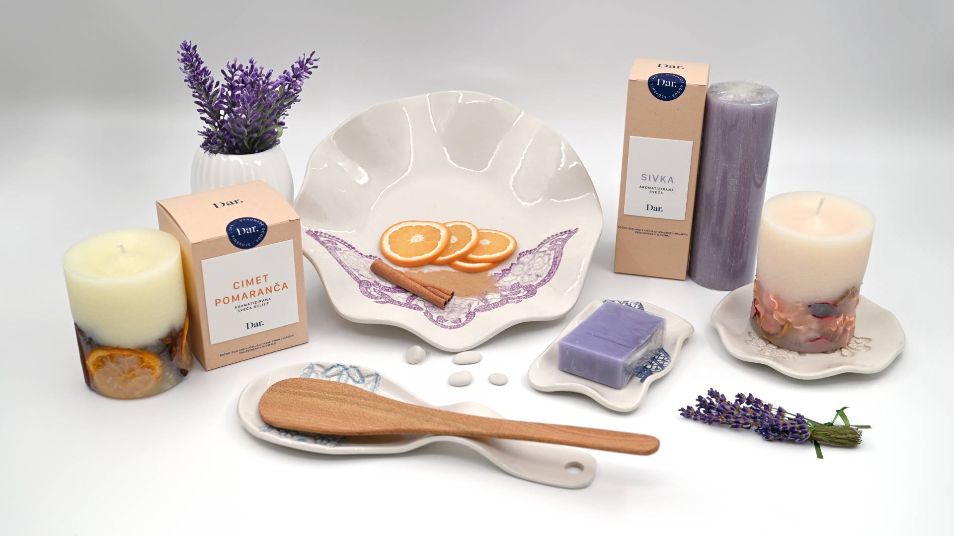 Darila z dušo – ročno ustvarjena v ateljeju invalidskih delavnic